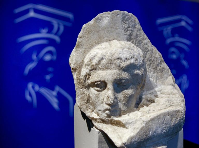 Three fragments from the Parthenon returned to Greece by the Vatican