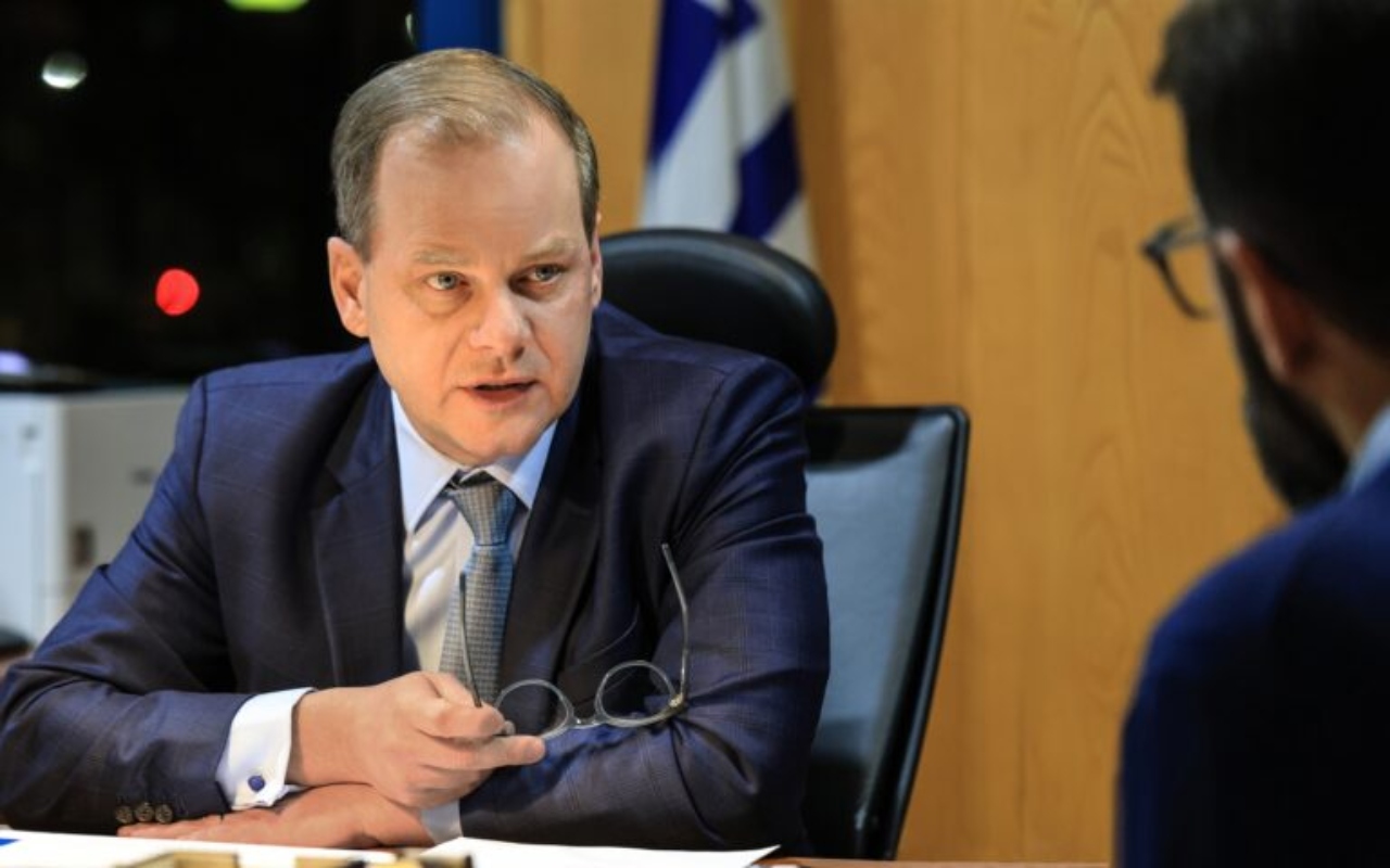 Η παραίτηση Καραμανλή φούντωσε την οργή των σεισμόπληκτων στην Τουρκία – «Πάρτε παράδειγμα»
