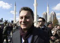 Η τουρκική αντιπολίτευση προκρίνει Μπαμπατσάν για «τσάρο» της Οικονομίας