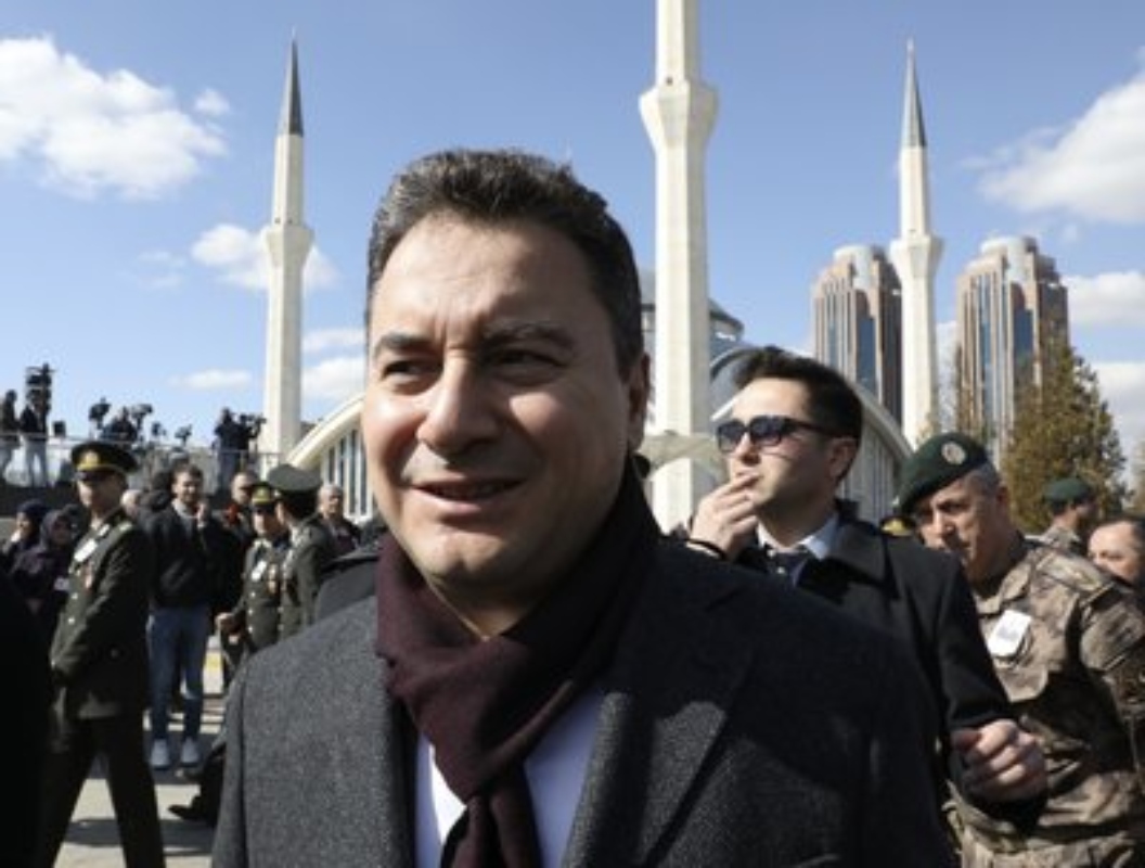 Η τουρκική αντιπολίτευση προκρίνει Μπαμπατσάν για «τσάρο» της Οικονομίας