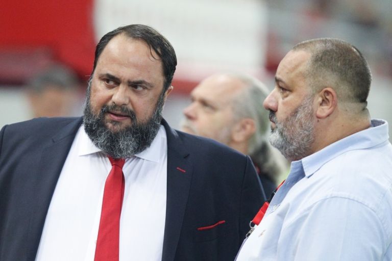 Απαγόρευση εισόδου στο γήπεδο για 15 ημέρες σε Μαρινάκη και Καραπαπά