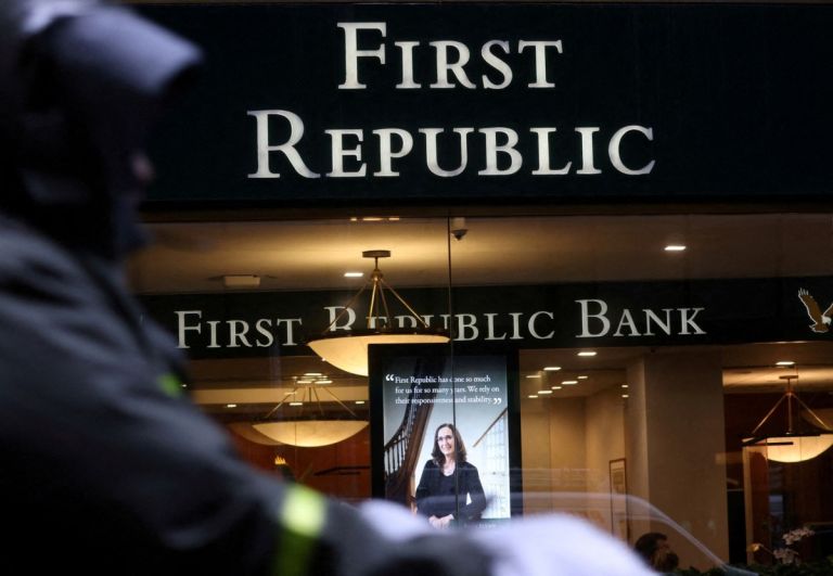 Σχεδόν συμφωνία για στήριξη της First Rep. Bank με 30 δισ. δολ. JP Morgan, Morgan Stanley και άλλες big banks