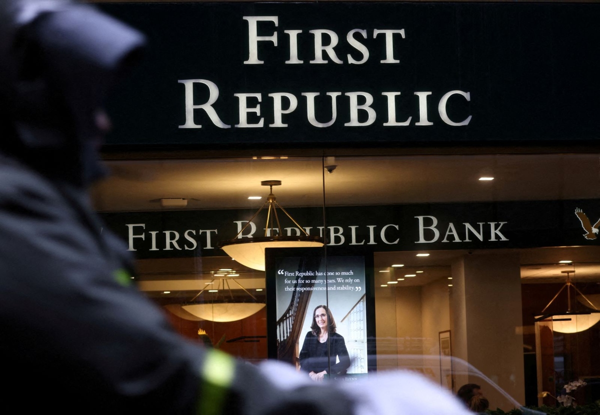 Σχεδόν συμφωνία για στήριξη της First Rep. Bank με 30 δισ. δολ. JP Morgan, Morgan Stanley και άλλες big banks