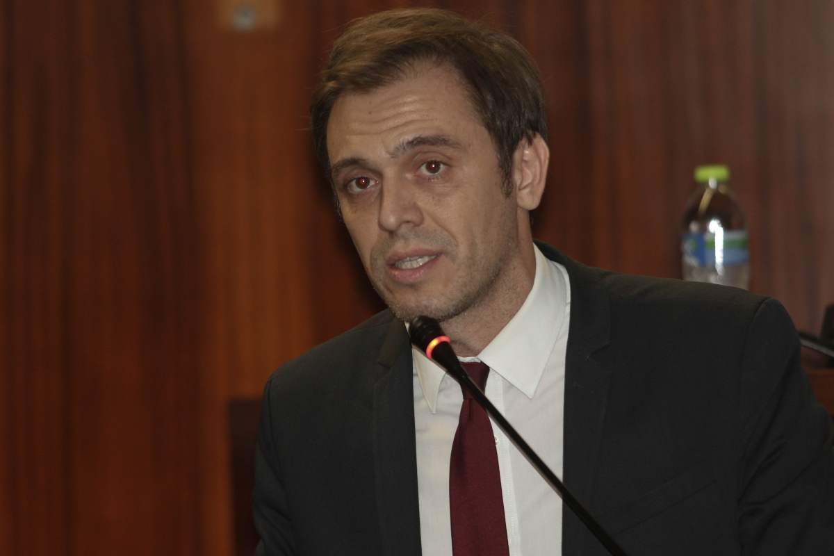 Δημήτρης Μάντζος: «Πένθος δεν σημαίνει σιωπή»