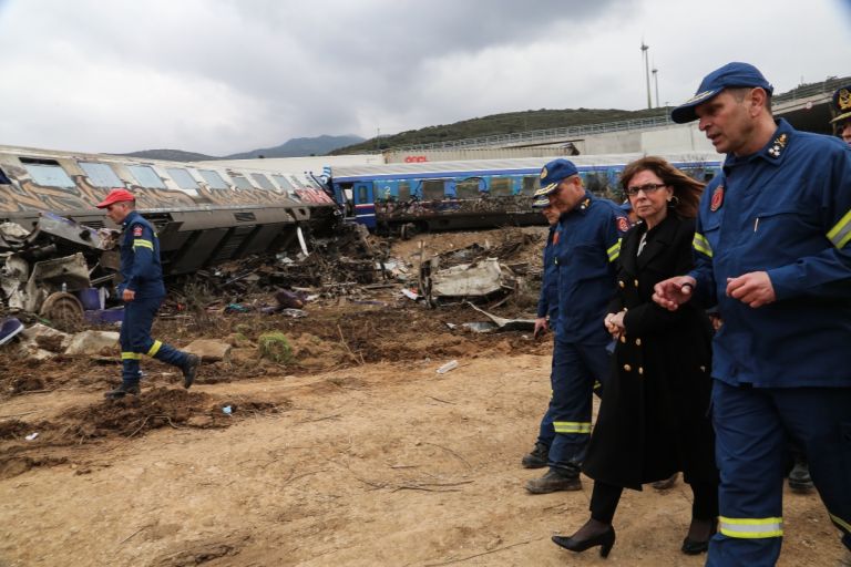 President Sakellaropoulou at the site of the train crash