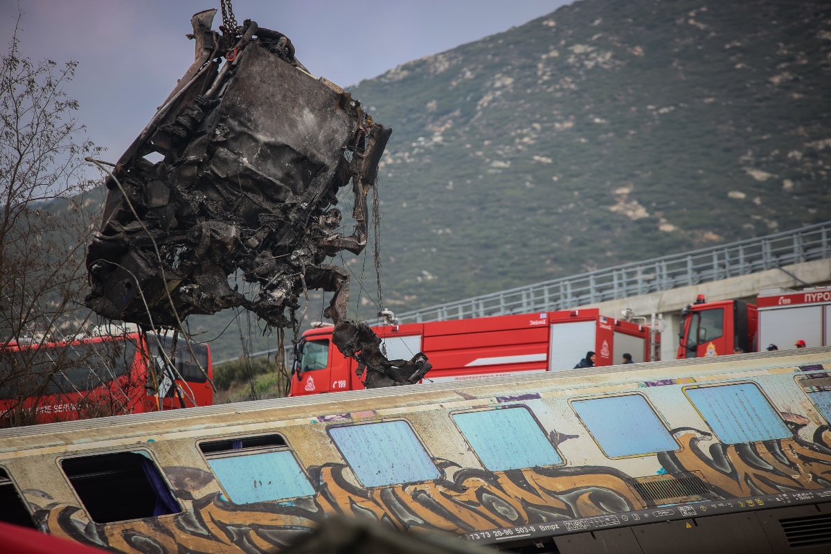 «Μας φέρνουν συνέχεια παιδιά, είναι τρομακτικό» – Συγκλονίζει ο διευθυντής ορθοπεδικής