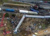 Report: Station master warned of head-on train collision 17 minutes before horrific crash