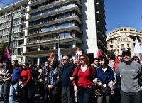 Απεργία σήμερα: Χιλιάδες διαδηλωτές στο κέντρο της Αθήνας για τα Τέμπη [pics – vid]