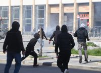 Πορεία: Επεισόδια έξω από τον ΟΣΕ στη Θεσσαλονίκη