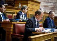 Live: Η συνεδρίαση της Επιτροπής Θεσμών και Διαφάνειας της Βουλής για τα Τέμπη