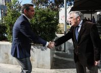 Tsipras calls prime minister to give answers on Seaford’s wiretapping