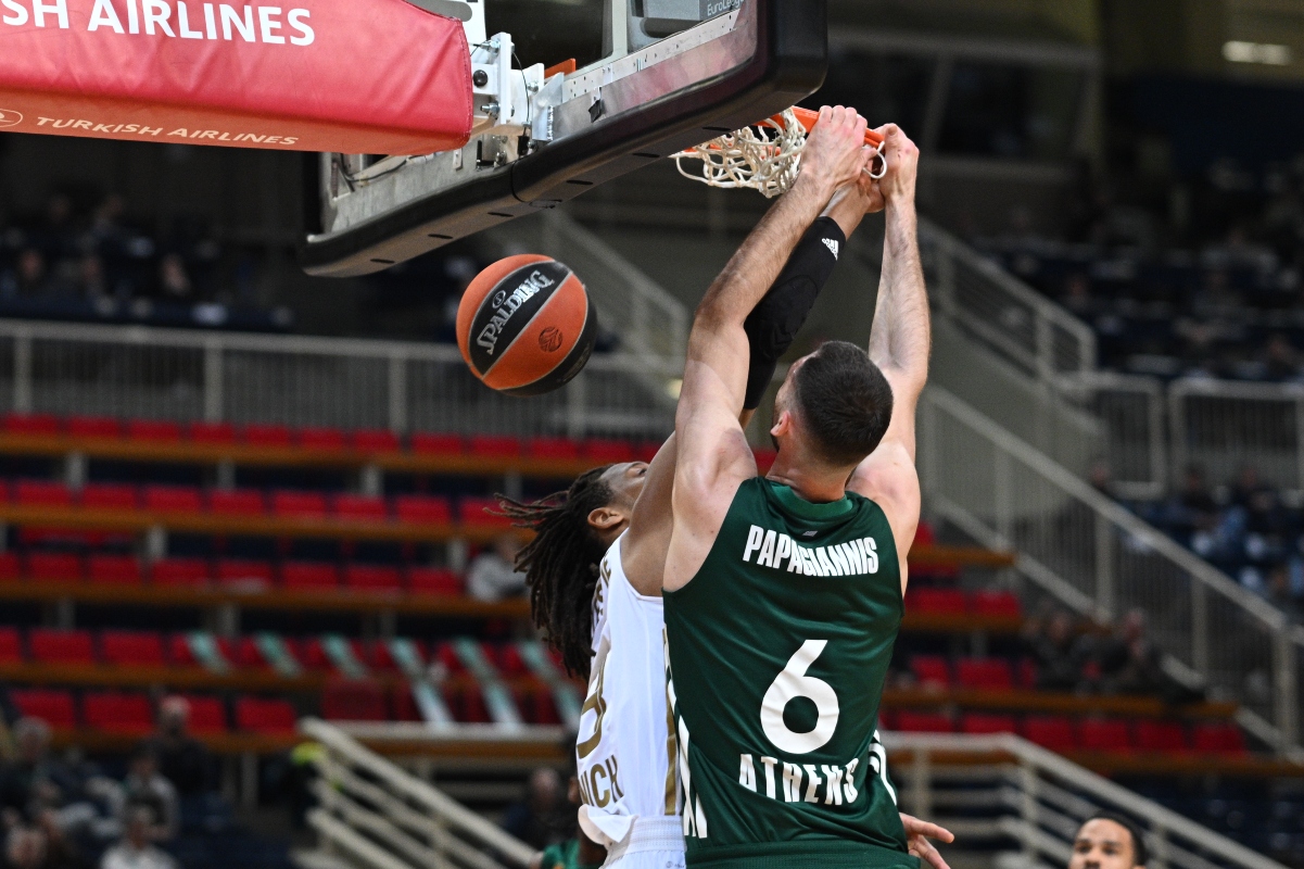 Οι βάσεις και η κολώνα του Παναθηναϊκού