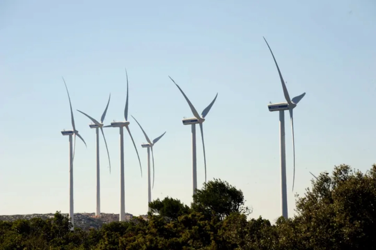 Ευρώπη: Οι επενδύσεις αιολικής ενέργειας πέφτουν κατακόρυφα, αλλά είναι πιο αναγκαίες από ποτέ