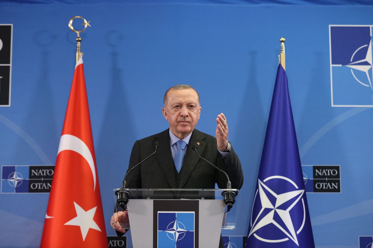 Ερντογάν: «Επιβάλλει» αποσύνδεση Φινλανδίας και Σουηδίας προς τους κόλπους του ΝΑΤΟ