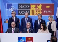 DW: To NATO ελπίζει σε ένταξη της Σουηδίας ως τον Ιούλιο
