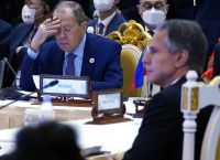 Μπλίνκεν – Λαβρόφ: Ανταλλάσσουν κατηγορίες μετά τη συνάντησή τους στη G20