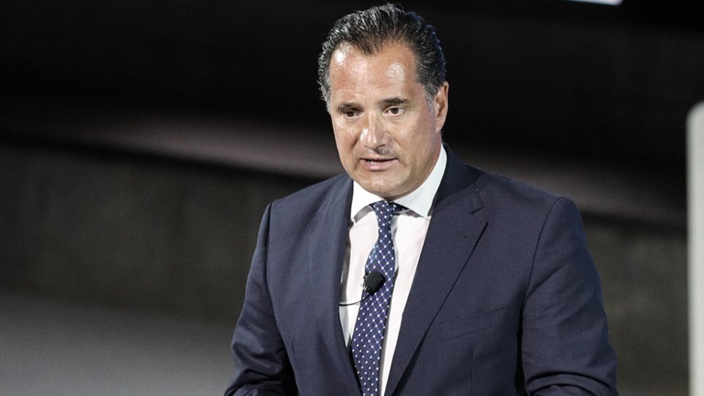 Άδωνις: Παραδίδουμε 3 Ναυπηγεία στον Ελληνικό Λαό!