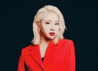 CNN: Η Chaeyoung ζητεί συγγνώμη για την σβάστικα στο t – shirt