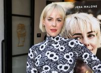 Jena Malone: Εξομολογείται ότι συνεργάτης της σε ταινία τής επιτέθηκε σεξουαλικά
