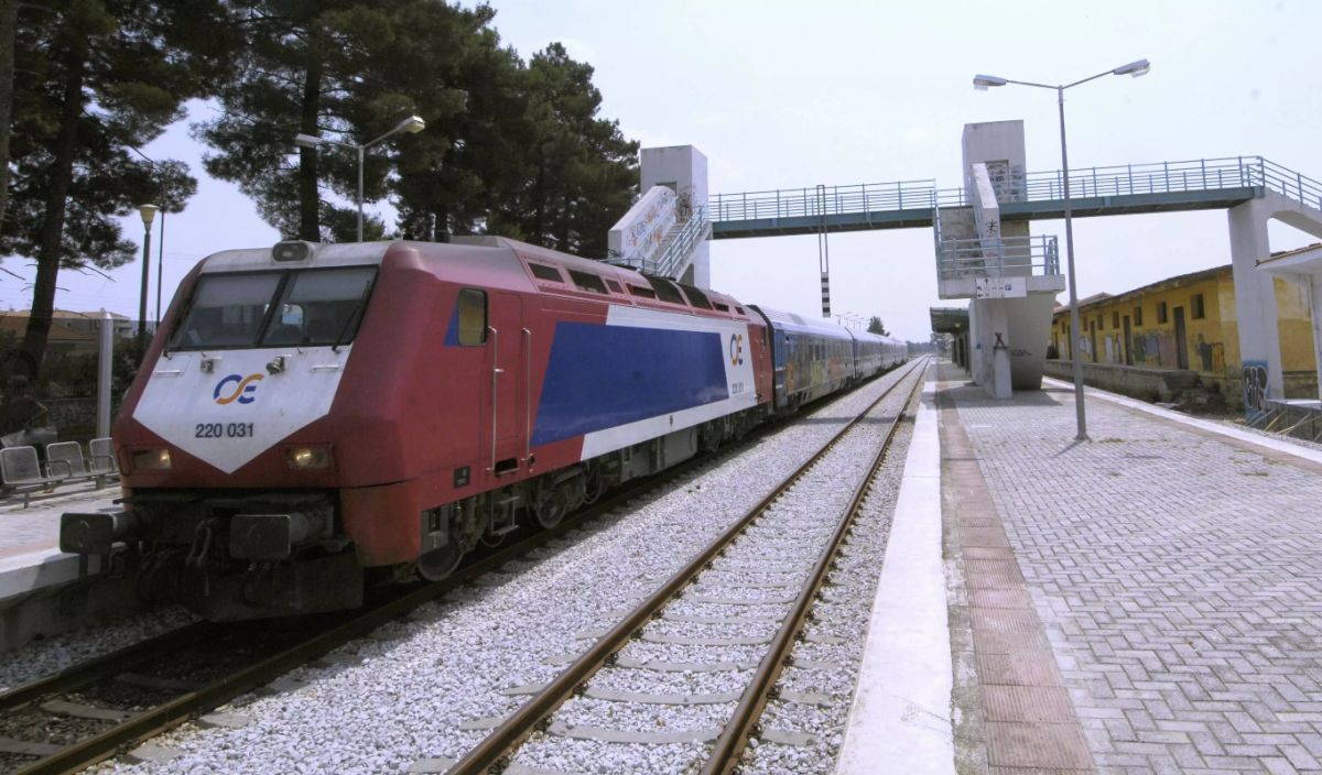 Σύγκρουση τρένων: Η πρώτη ανακοίνωση του ΟΣΕ μετά την τραγωδία