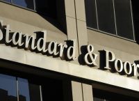 S&P για Ευρωζώνη: Βλέπει στασιμότητα με ήπιο κίνδυνο ύφεσης