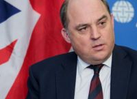 «Η Μόσχα πρέπει να σέβεται τον διεθνή εναέριο χώρο» δηλώνει ο υπουργός Άμυνας της Βρετανίας