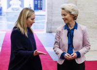 Συγχαρητήρια της Φον ντερ Λάιεν στην Μελόνι για μεταναστευτικό