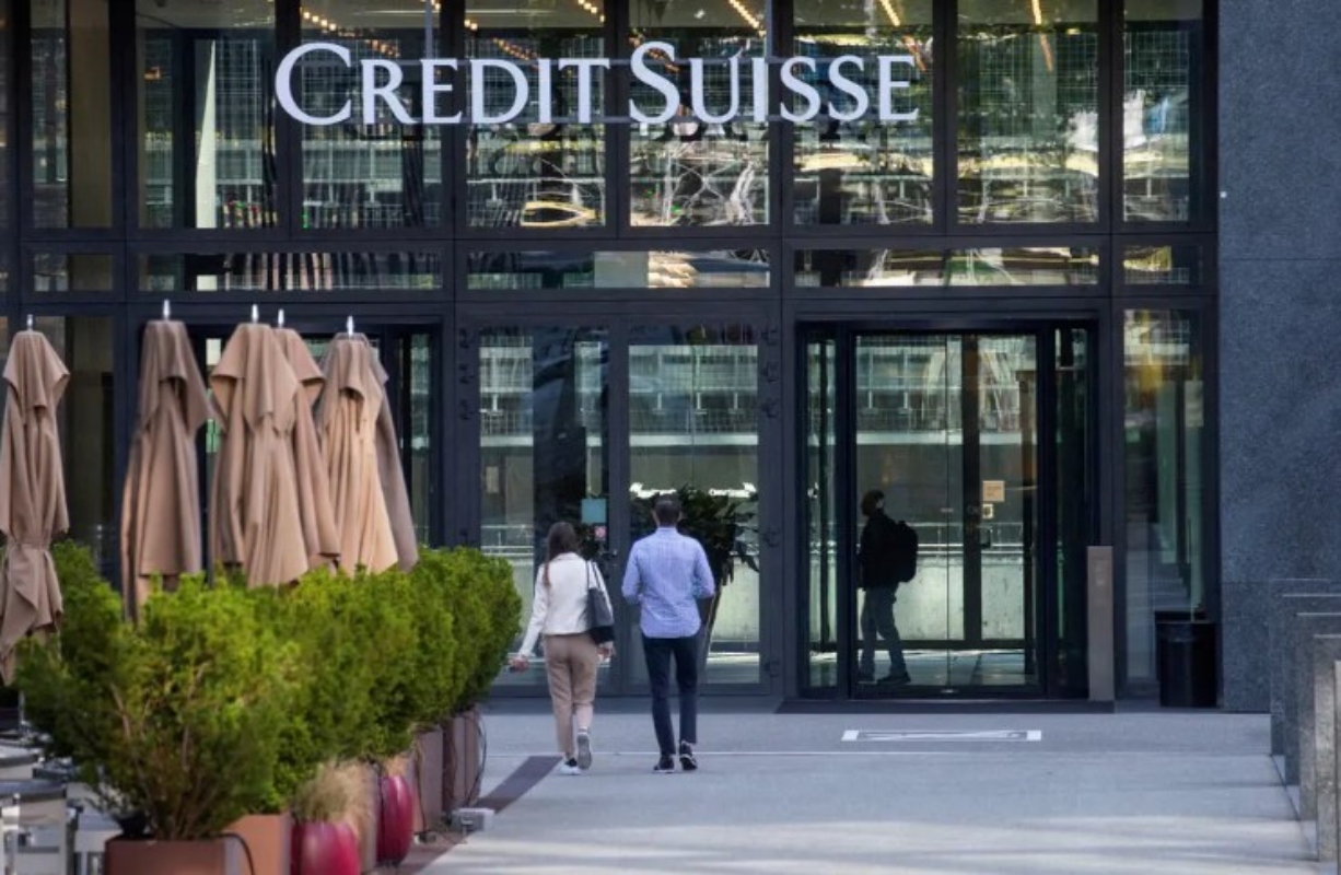 Credit Suisse: Απευθύνει έκκληση στην ελβετική κεντρική τράπεζα