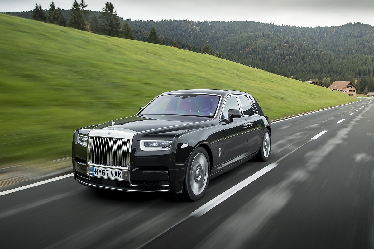 Rolls Royce: Αναπτύσσει πυρηνικούς αντιδραστήρες για μελλοντικές βάσεις στη Σελήνη