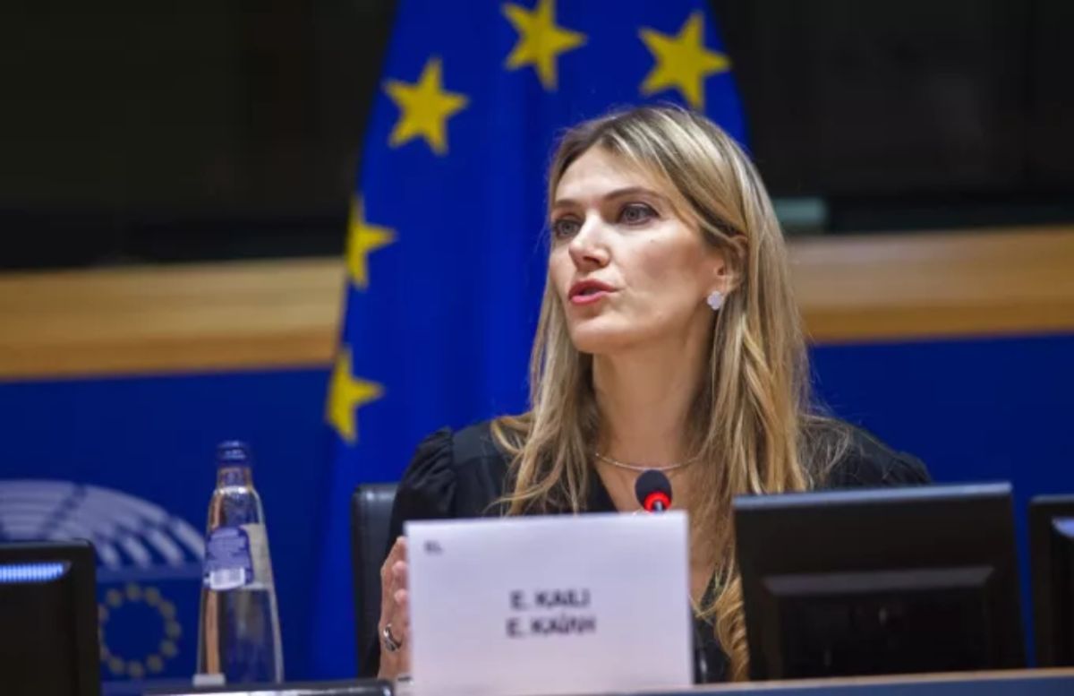 Politico: Νέος πονοκέφαλος για την Καϊλή – Έρευνα για τους μισθούς των βοηθών της