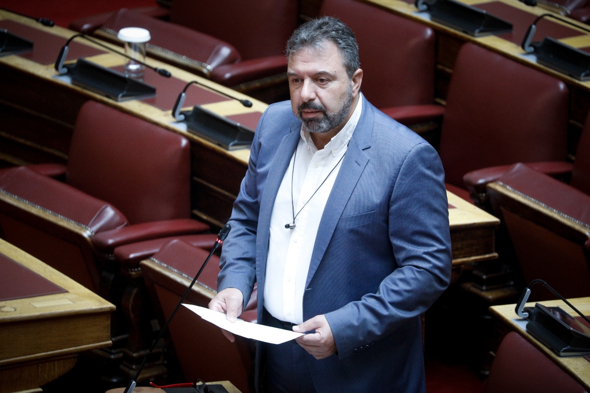 ΝΔ: Ο ΣΥΡΙΖΑ ψάχνει στο πρόσωπο του Βελόπουλου αντίγραφο του Καμμένου