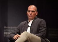 MeRA25 leader Varoufakis says “hired thugs” attacked him