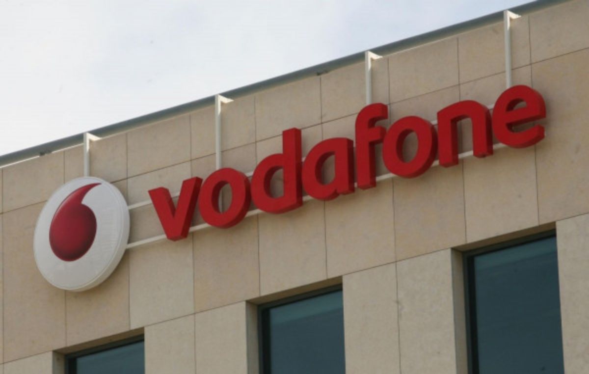 Η Vodafone σκοπεύει να καταργήσει 1.000 θέσεις εργασίας στην Ιταλία