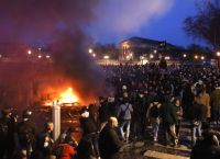Γαλλία: Πεδίο μάχης το Παρίσι – Συγκρούσεις αστυνομικών με διαδηλωτές