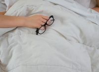 Ο πολύ λίγος ή ο υπερβολικός ύπνος αυξάνουν τον κίνδυνο λοίμωξης Ο πολύ λίγος ή ο υπερβολικός ύπνος αυξάνουν τον κίνδυνο λοίμωξης