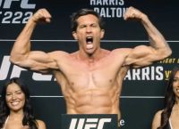 Jake Gyllenhaal: Εμφανίστηκε “φέτες“ σε event του UFC για τα γυρίσματα της νέας ταινίας του