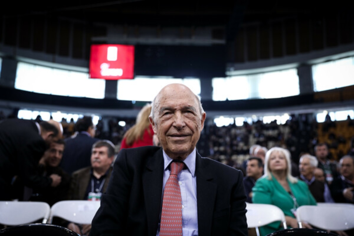 Κ. Σημίτης στηρίζει Ν. Ανδρουλάκη: Πειστικό το πρόγραμμα του ΠΑΣΟΚ