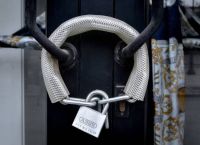 «Λουκέτο» για 48 ώρες σε επιχειρήσεις που δεν διαβιβάζουν τις ηλεκτρονικές αποδείξεις τους στο TAXIS
