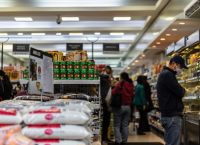 Τρόφιμα με αλεύρι από γρύλο, αλευροσκουλήκι και ακρίδα με τη «βούλα» της ΕΕ