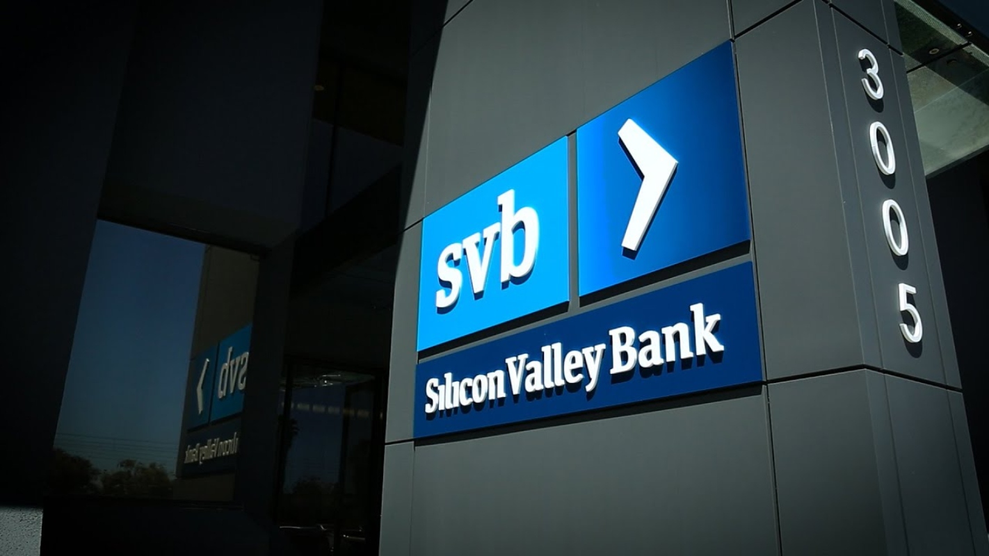Βουλιάζουν οι τράπεζες σε όλη την Ευρώπη – H Silicon Valley Bank και οι ανησυχίες για κρίση