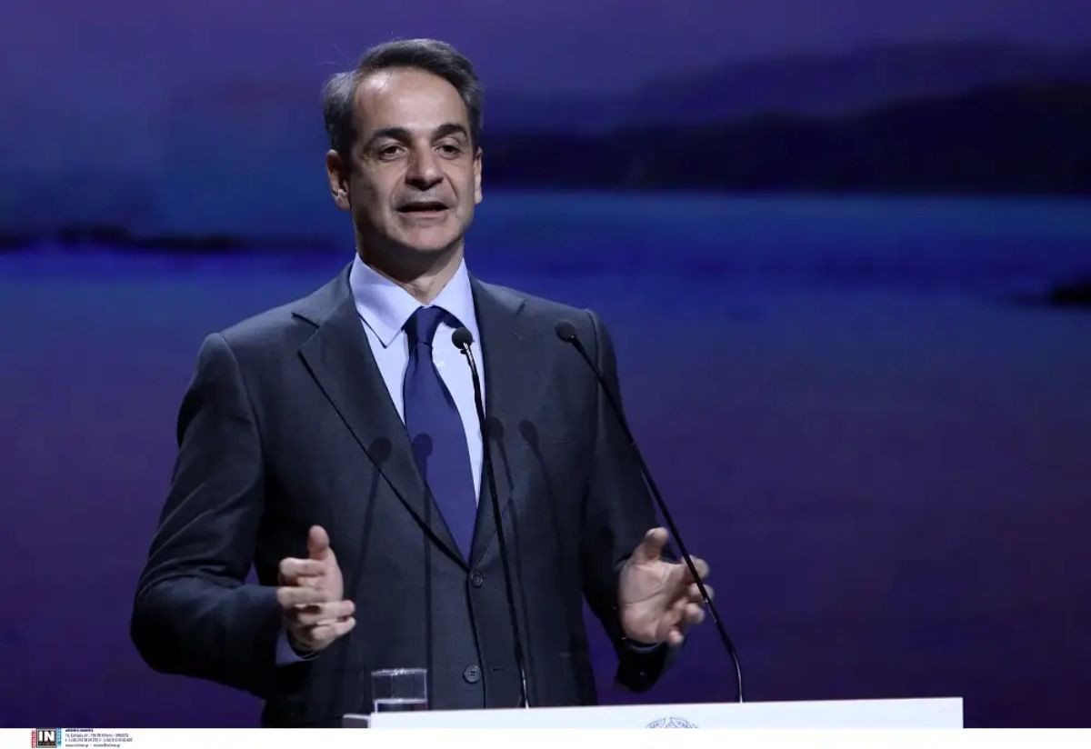 Μητσοτάκης: “Mπορεί να ψηφίσετε ΠΑΣΟΚ και να βγει πρωθυπουργός Τσίπρας, υπουργός Οικονομικών ο Βαρουφάκης»