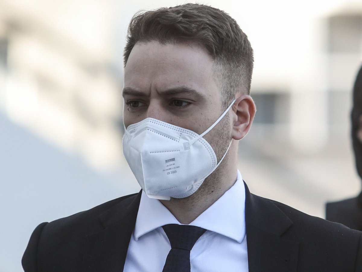 Πατέρας Καρολάιν για Μπάμπη Αναγνωστόπουλο: «Όταν της είπε για ναρκωτικά, τρελάθηκε»
