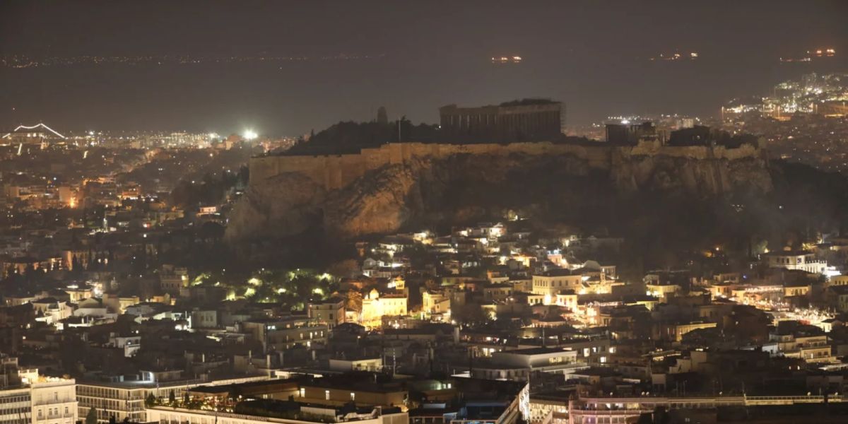 Μαχαίρωμα στην Ακρόπολη: Στον ανακριτή σήμερα οι 2 ανήλικοι για την επίθεση εις βάρος του 18χρονου