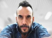 Πάνος Μουζουράκης: Έγκυος η σύντροφος του Μαριλού Κοζάρη