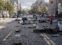 Ρωσικές πυραυλικές επιδρομές προκαλούν το θάνατο σε 5 άμαχους πολίτες