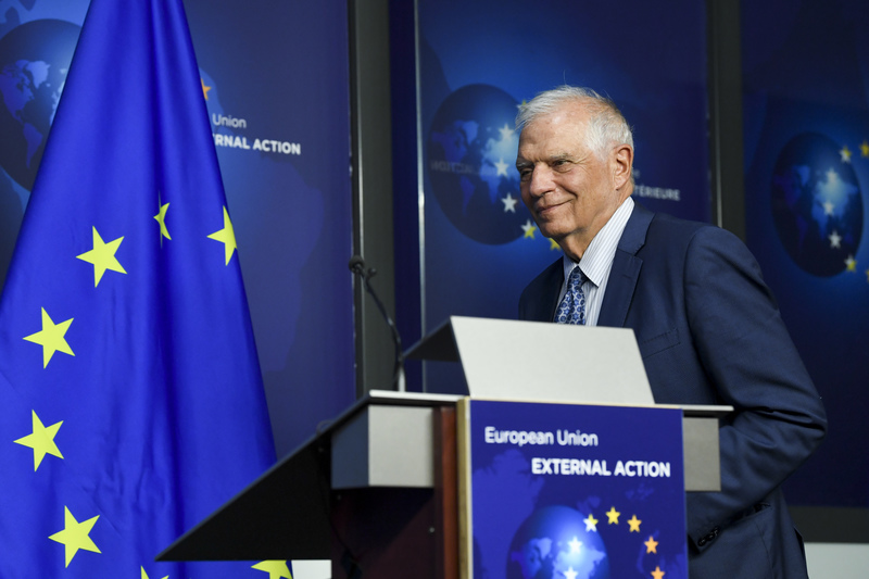 Ικανοποίηση Μπορέλ για συνομιλίες Σερβίας και Κοσσυφοπεδίου