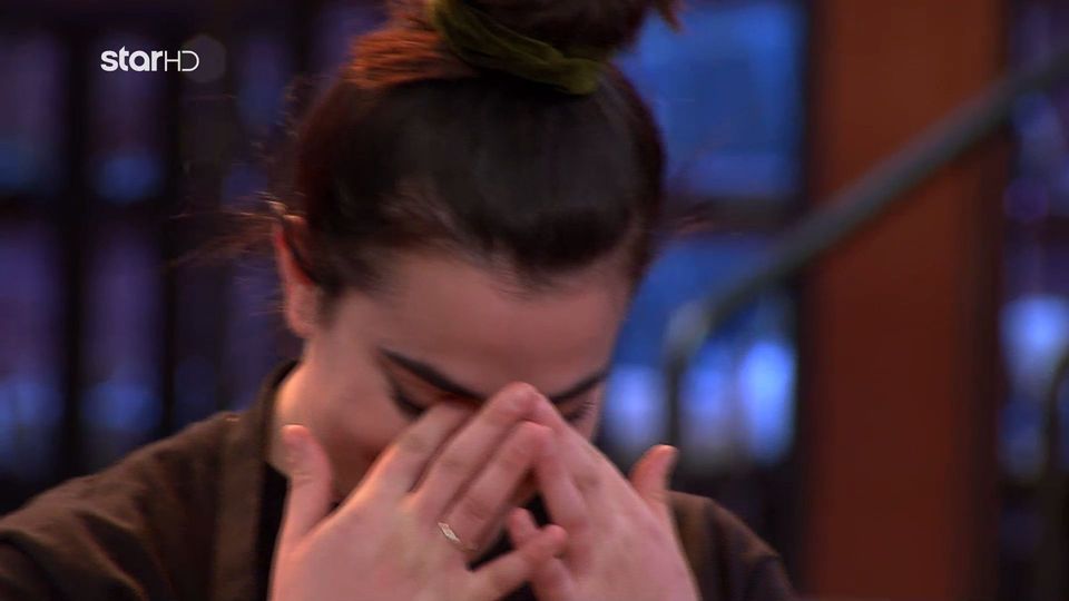 MasterChef: Αποχώρησε από τον διαγωνισμό και «λύγισε» η Σέβα [vid]
