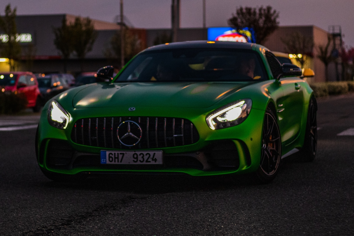 Mercedes: Επενδύσεις – μαμούθ με φόντο την πράσινη ανάπτυξη