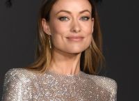 Olivia Wilde: Με ένα μαύρο δερμάτινο σουτιέν εμφανίστηκε στα Όσκαρ 2023