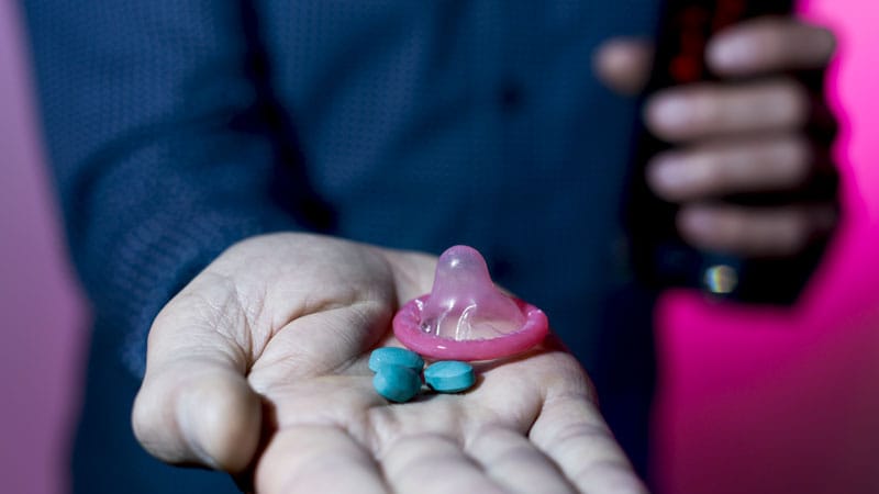 Le Monde: Η επικίνδυνη μόδα του «Chemsex»